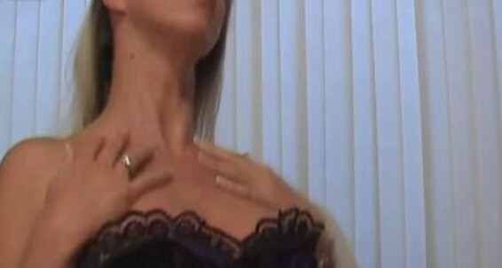Adele Stephens, Video: 4 32F Adele F Stephens Cup