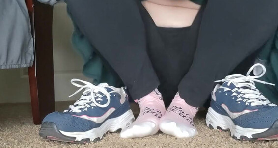 Brandy Elliott - Removing Stinky Joi Letting And Shoe Removal My Sock Shoes For You Onlyfans Sweaty Socks Premiumbrandy Slowly