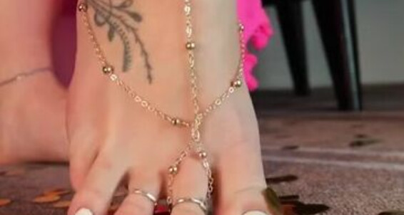 Footsiegalore - Down Gd Onlyfans Bow