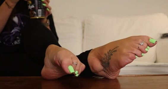 Footsiegalore - 8 Ignoring Noodles Whole While My Onlyfans Do A Shows Mins Watch And I Not Just Disturb You Quiz Eat For