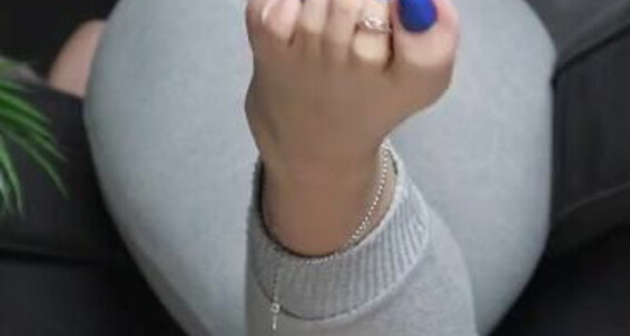 Footsiegalore, Video: Juicy Onlyfans Look How My Toes Blue In W This