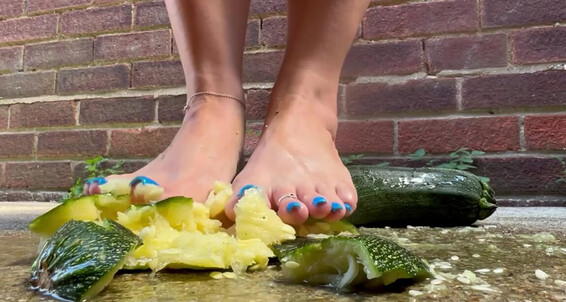 Footsiegalore - Hard It This So Messy Jump While Monday My Onlyfans Stamp And Over I Amazing Crushed Sounds All Feet