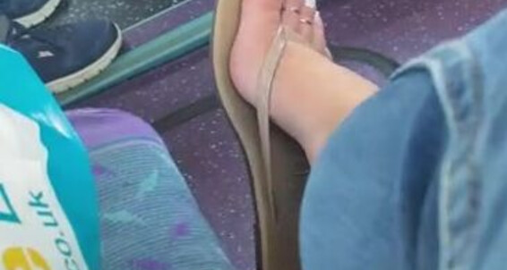 Footsiegalore - On Little A Bus Love I Nude Tease Havaianas Onlyfans The