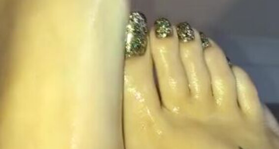 Footsiegalore - Slippery Only Toes And Sparkling Fans Exclusive Onlyfans Oily Video Feet