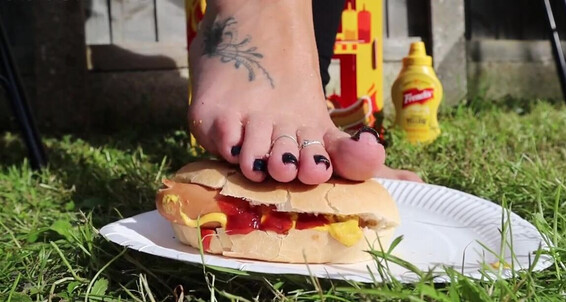 Footsiegalore, Video: Squishing My Squeeze For Im The Then R8 Dog Persona Sausage Feet Your With Onlyfans Sauces Hot To Fun Going
