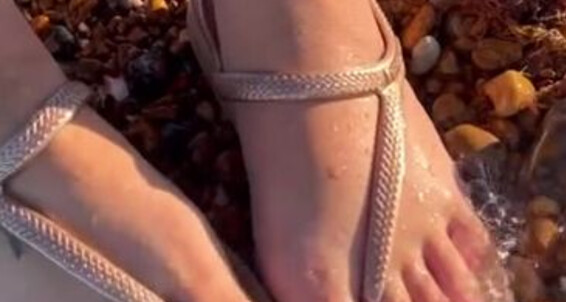 Footsiegalore - Seaside It Heavenly Swirl Sunday My Onlyfans Sound Of C And Is Just Sea Feeling The Toes Soles Around