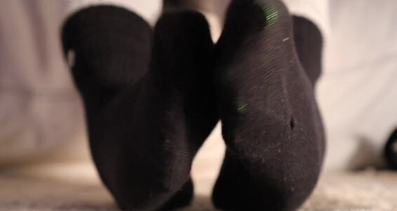Green For Through Footsiegalore Peeking These Off Socks The You Just Is Me Peel Watch Onlyfans After Sweaty