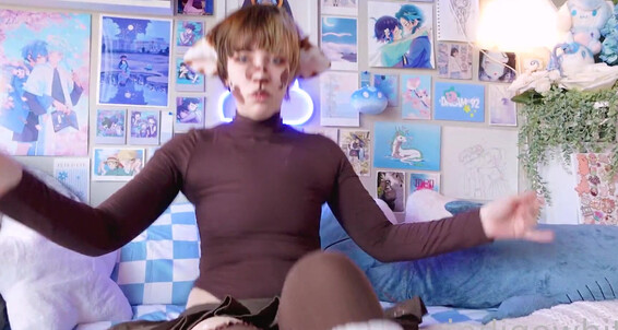 Indigowhite, Video: 19