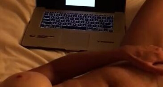 For Long The Seflcuckcouple Onlyfans Couple Distance Aka Myself Vam With Cuck Playing A Ppv Watching I Here Videos Am Mastu Dm Me Bull Custom Of