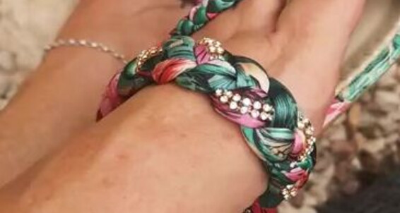 Poster for Solefulsassy Dangling Those Sandals My At Ohhh Look New Onlyfans Veins