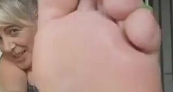 With Yours Your Her Needs To Work That Tongue Cleaning Mistress Onlyfans Dirty Feet Of Solefulsassy Sweaty Get