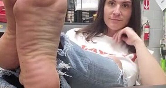 Goddess Nicole, Video: Goddess 03 Onlyfans Aka 21 You Into Video See Fetish 2024 Walmart Nicolesgoddesssoles Imagine Nicole Foot Walking This