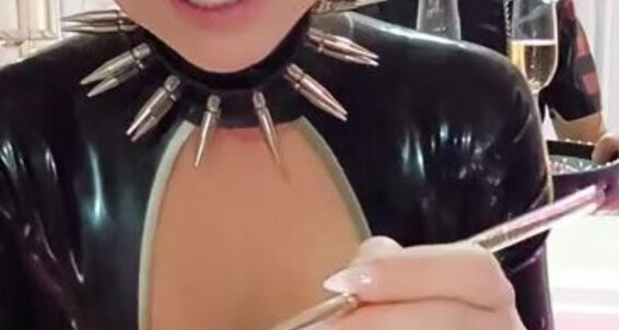 Clip So Estelle They Mini 122 While My Studio Are Onlyfans Min Lady Practical Vol Champagne Slaves 447 Hold Session
