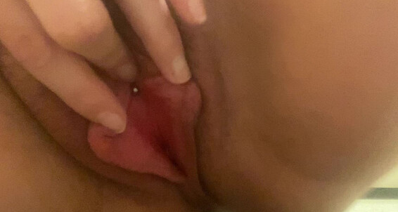 Suzielove212, Video: Extreme Manyvids Pussy Bush Close-Ups Off Play Piercings Jerking Hairy