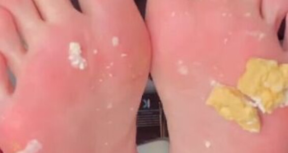 Goddessjvu, Video: Holidays Never Onlyfans Special Food Crushing The Done Crumble Slave Feeding A Have I For Cookie