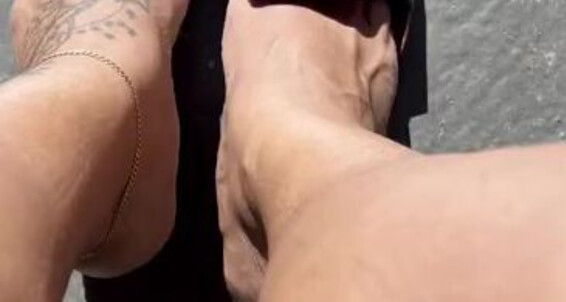 Dissatoes, Video: Onlyfans 3 Soles And Calves