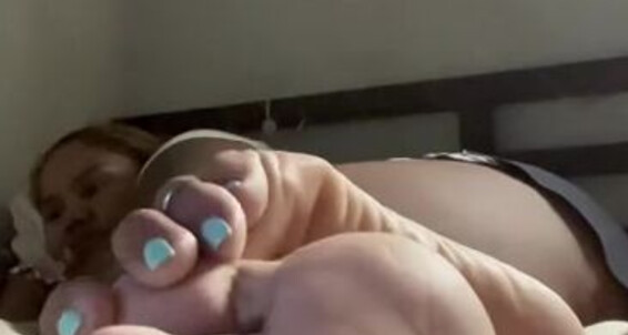 Dissatoes, Video: Onlyfans Soles Dry Soft