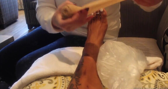 Tierra Doll - Sprained Tierradoll Ankle Onlyfans Pov