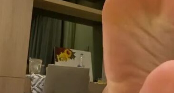 Goddessnutty2, Video: Are Onlyfans You Hungry