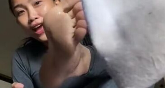 Goddessnutty2, Video: Onlyfans Soles And Socks Rotten Smelly