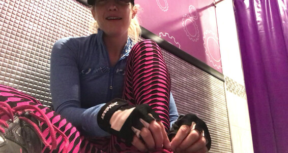 Paula1817, Video: Feet Goddess Post Long Toes Worship Sfw Fetish Toenail Clipping Toe Workout Manyvids