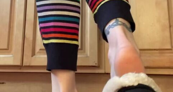 Morning Gunk Mocassin 9 Sweaty Mature The Soles From Balls Mocassins On Onlyfans See Little Do Catprincessfeet Warm U