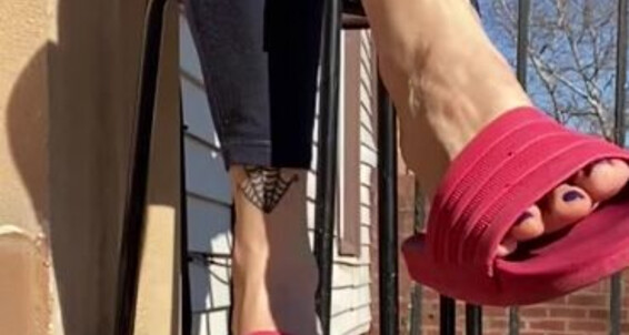 Catprincess - Slow Dangle Catprincessfeet Sunday And Removal 2 Sock Motion Happy Onlyfans