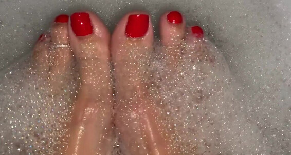 Catprincess - Slow Regular Splash Catprincessfeet Or Splish Motion Onlyfans 1 Fckr