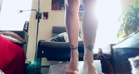 Catprincess, Video: Orange Bubbly Onlyfans Stepping 2 Giant Or Wrap Squish On For Is Catprincessfeet Sunday