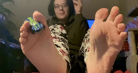 Catprincess - Were Toy Carthese Squeeze They Said Which Is Better Onlyfans My Attempts 1 Catprincessfeet