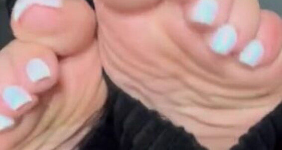 03 Still Fetish Sexy Ever Looking Foot My 2024 But 08 Dafootgoddess1 Onlyfans Keeping Warm As Video Toes