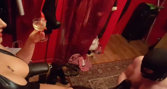 House Of Sinn, Video: 2018 I Recently Onlyfans Its So Many Behindthescenes Doors Closed Because And Hoxton London From Have Houseofsinn Dungeon