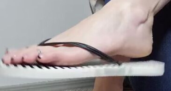 Megan Fletcher, Video: Flip Sweetsoleprincess Feet Onlyfans Aka You My Make Weak Megan Do In Flops Big Fletcher