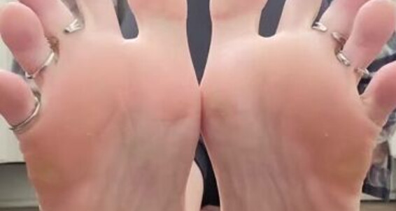With For Spreading Playing Clamp Toes And Soles You Aka Megan My Sweetsoleprincess Scrunch Onlyfans Fletcher Beautiful