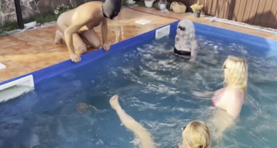 Mistress Zeida, Video: Pool Vancouver Zeida Mistress Are The Tied From Mercy Column Vv Balls Slaves Princ Onlyfans At And Castle To Rage