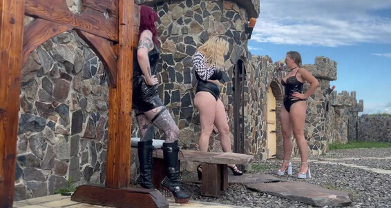 Mistress Zeida - Trio At Facesitting Party Canadian Zeida Onlyfans Mistress Stone Table The Video