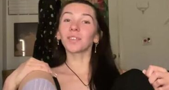 A 03 Something Her Smelling Nicolethedivine 2025 Girl 02 Amp Playing With Onlyfans Feet Pretty Video About