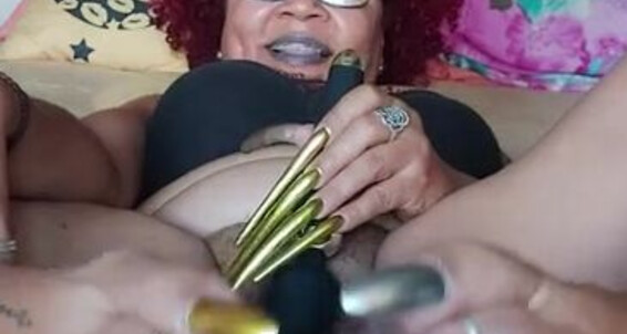 Poster for Pleasing And Guy Meryann Onlyfans Solesqueenrd Silver Aka Toy New Gold Lovely A