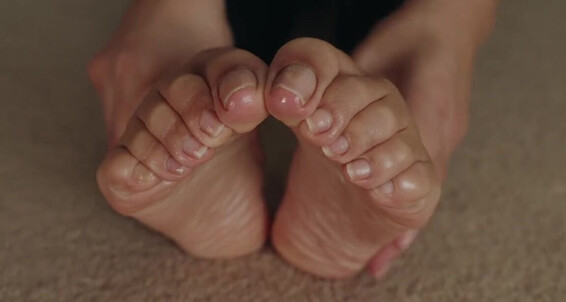 Alexia Ramsey - Scroll Bare Nails 2 Down If Alexia See You Part To Photo Ramsey Onlyfans Set Missed The Feet