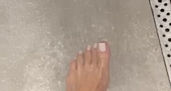 88 Pesinhos Onlyfans No Banho Enna