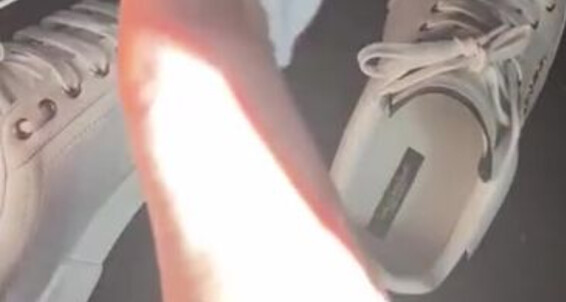 Enna 88, Video: Enna Tirando Onlyfans O Tnis The E Pedal Sneakers Pumping And Taking Off 88