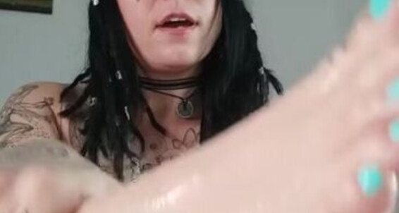 Freaky Fjonda, Video: Me Onlyfans You Footworship And Freakyfjondaxxx For