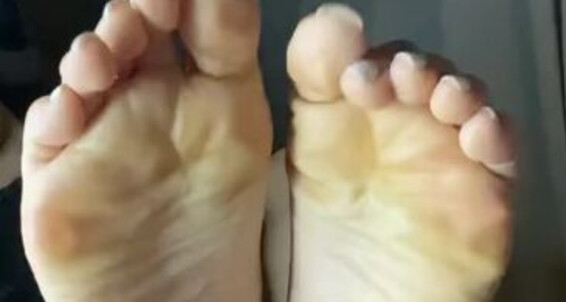 Miasexifeet4U, Video: 02 Onlyfans 17 My Soles 2024 Embrace Sexy Scrunching