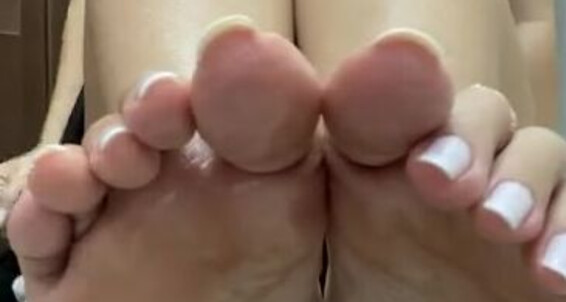 Miasexifeet4U - A Taste Them Give 2023 08 Onlyfans 05