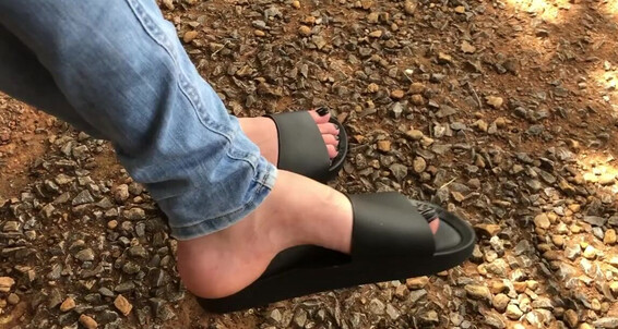 Poster for Sandals My Post Cute Da So I Like Onlyfans More Amora This Aka Amorafeetofc Looks Pezinhos Should In Feet These