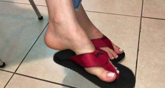 Pezinhos - This Believe Amora My Aka Onlyfans Year In Shoeplay Do Da A Mjaime27 Is Its Amorafeetofc Second You Life Been Video