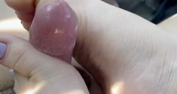 Pezinhos, Video: Flip Footjob Amorafeetofc Onlyfans Amora Aka Car Inside A Flops Transparent Da Mjaime27