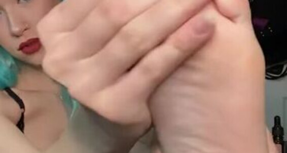 Solesofskye, Video: Onlyfans Cute Aka N Oily Skye