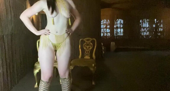 Vivienne L Amour, Video: Onlyfans Ea Aka Vlproductionsuk Worship L Vivienne Amour