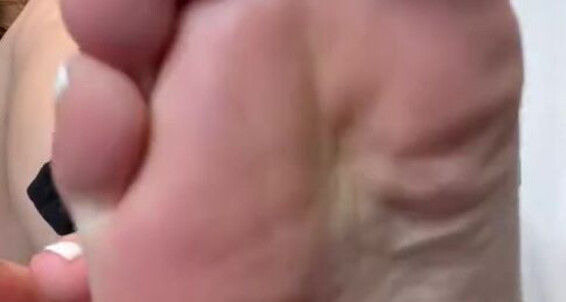 Missesdiscreets, Video: Feet Anything D Onlyfans Beautiful Aka You The Queen For These Stinky And Do Of Soft Sole